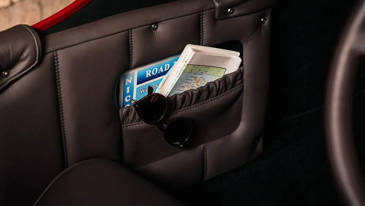 Automotive storage solution in doorcard, Pembleton